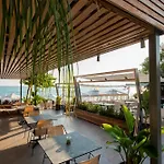 Hotel Ostria Sea Side 4*