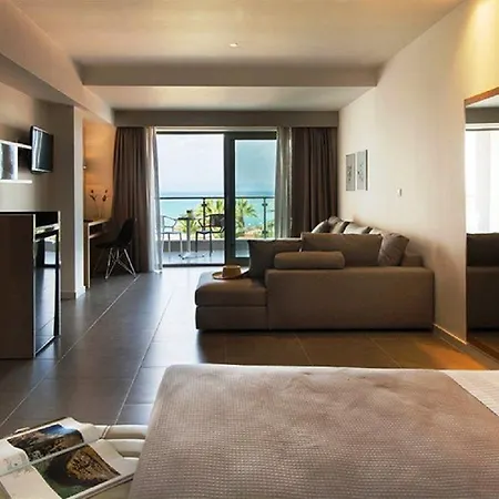 Ostria Sea Side