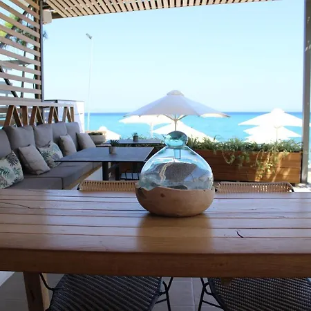 Ostria Sea Side