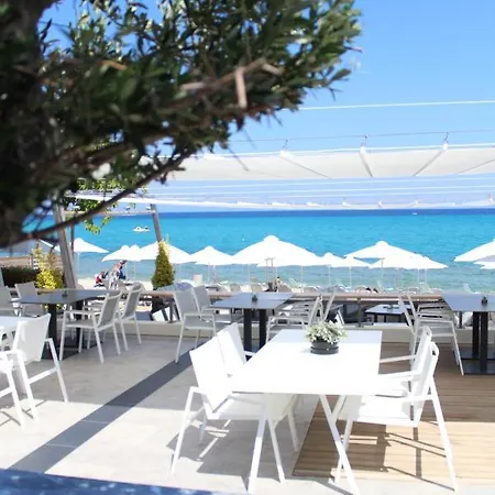 Ostria Sea Side Hotel 4*