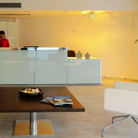 Ostria Sea Side 4*
