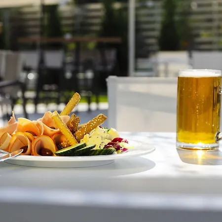 Ostria Sea Side ホテル 4*